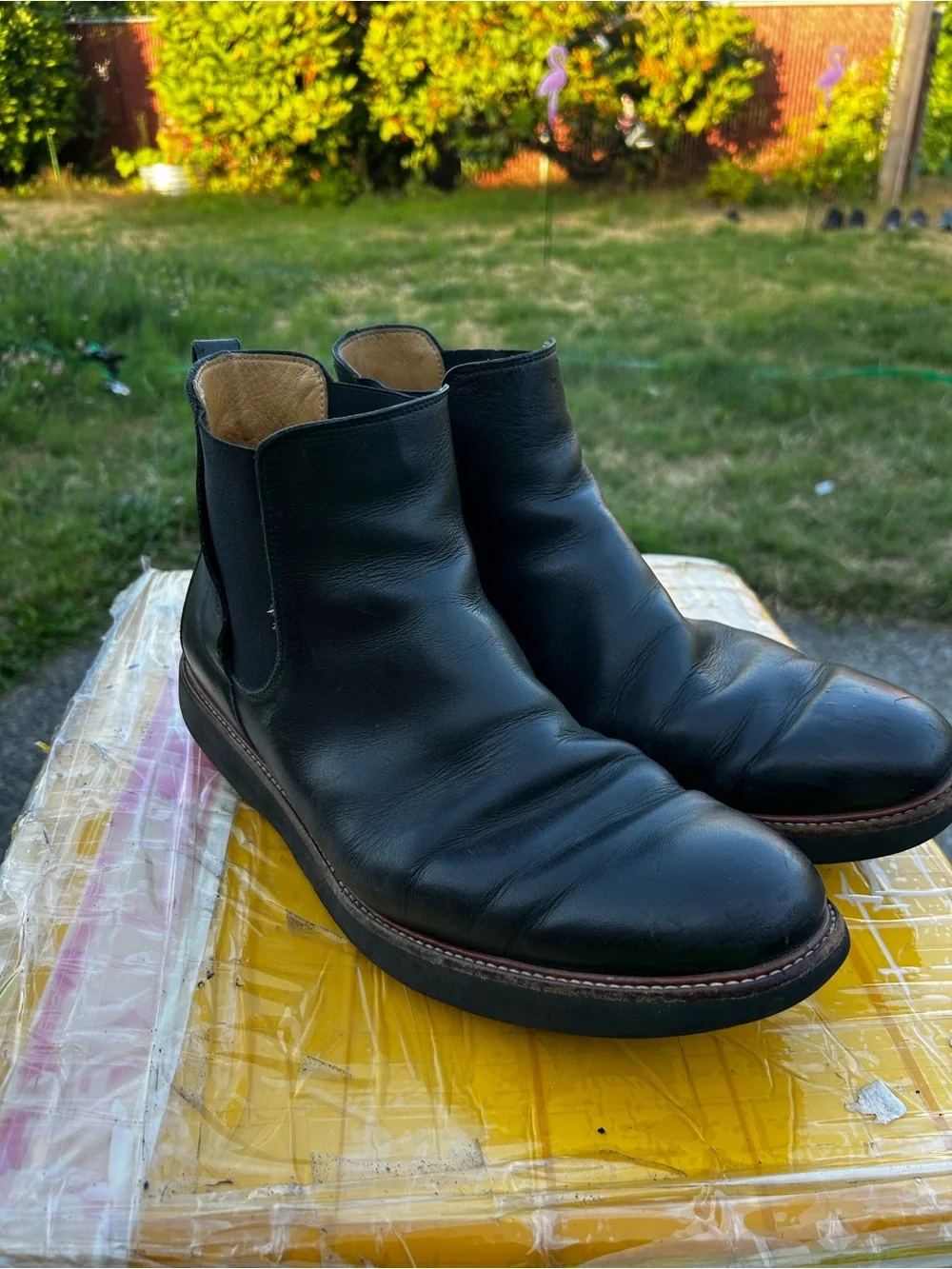 Vibram M2071-048 Men’s Black Leather Slip On Chelsea Boots Size 11